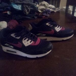 Woman's Nike Air Max 90